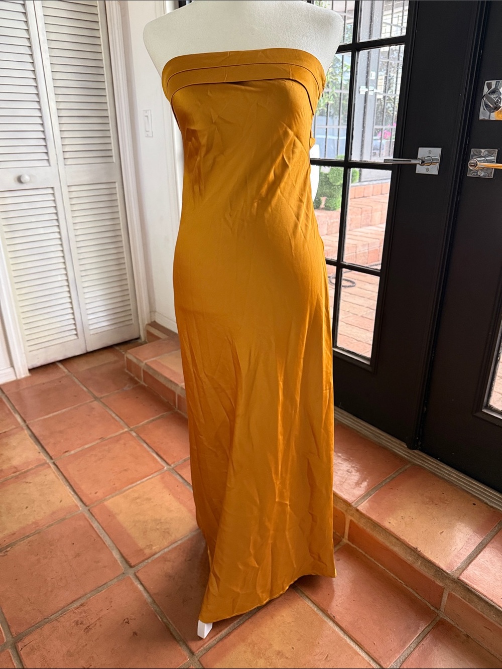 Alice Elle Strapless Maxi Dress in Mustard Size 6